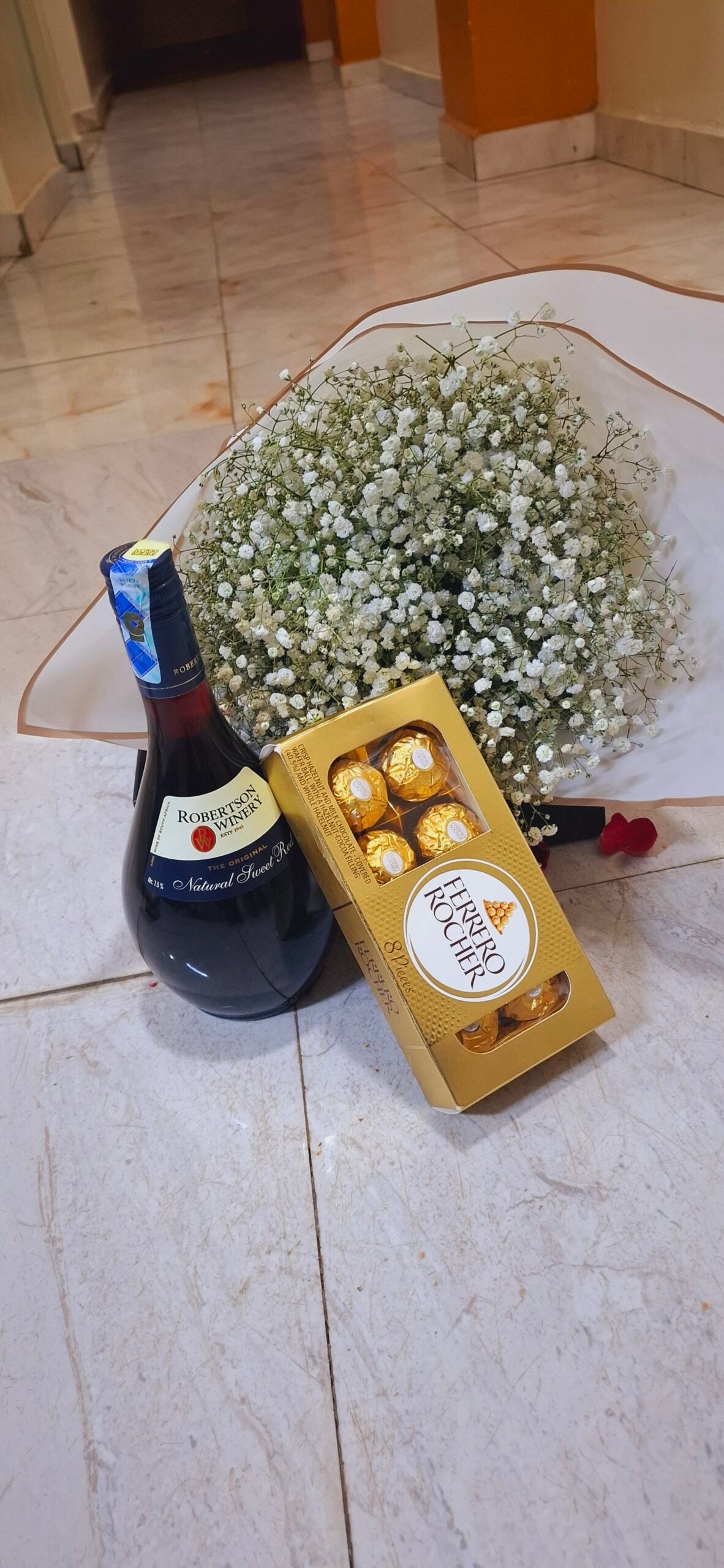https://freshflowers.co.ke/wp-content/uploads/2025/02/20250201_191504-scaled.jpg