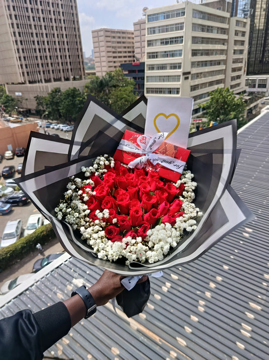 RED ROSES WITH LINDT CHOCOLATE BAR