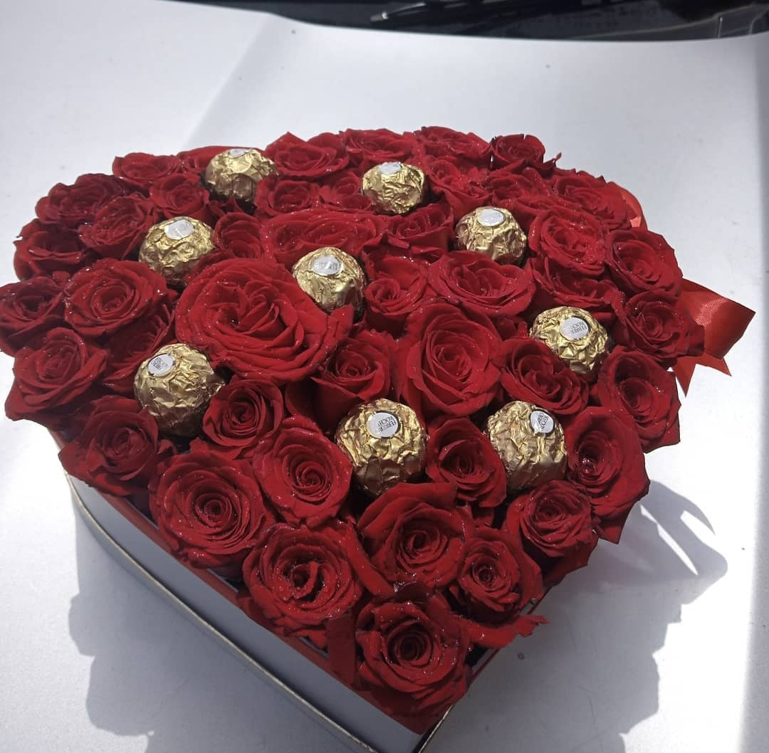 HEARTY LOVE BOX