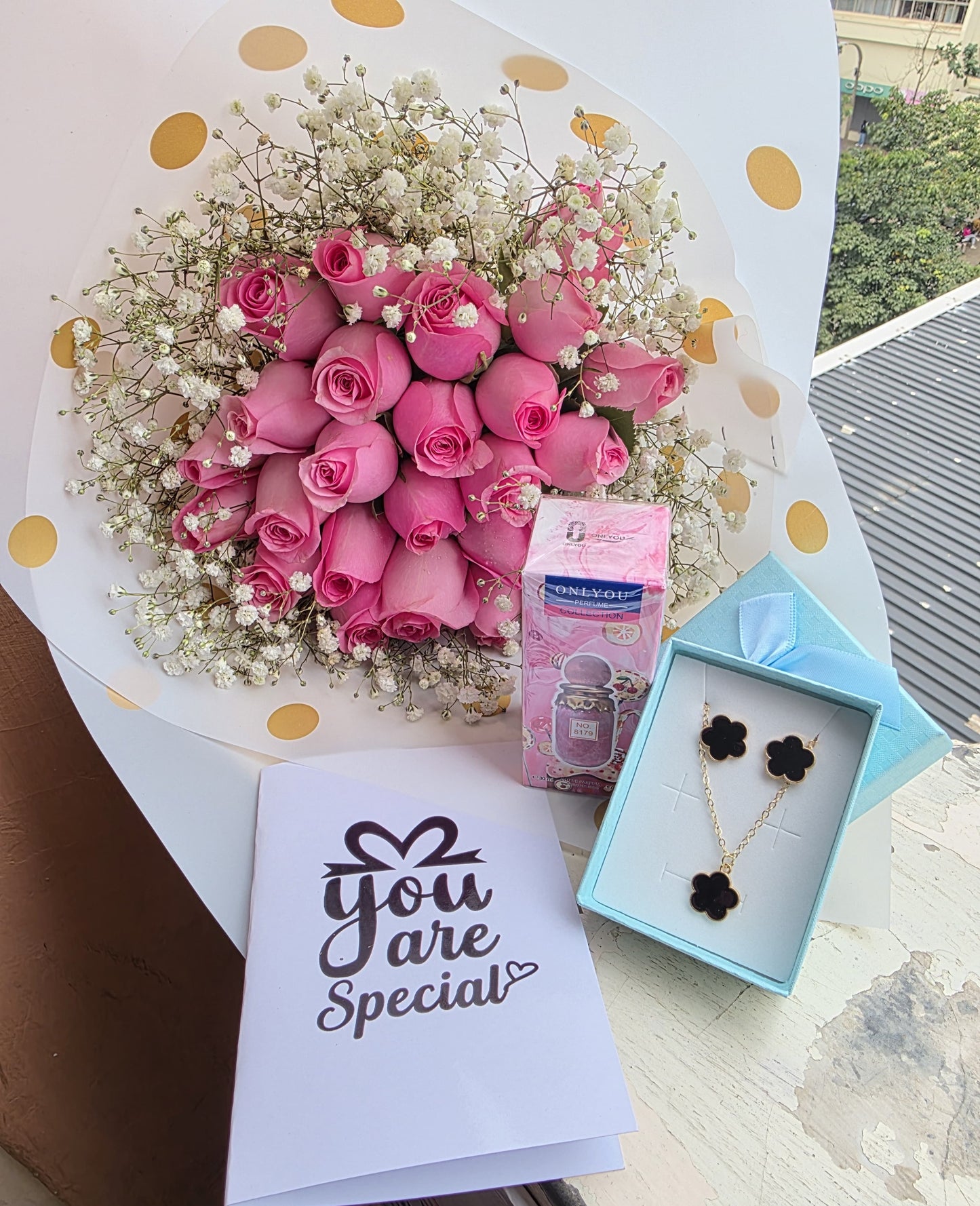 SPECIAL LOVE