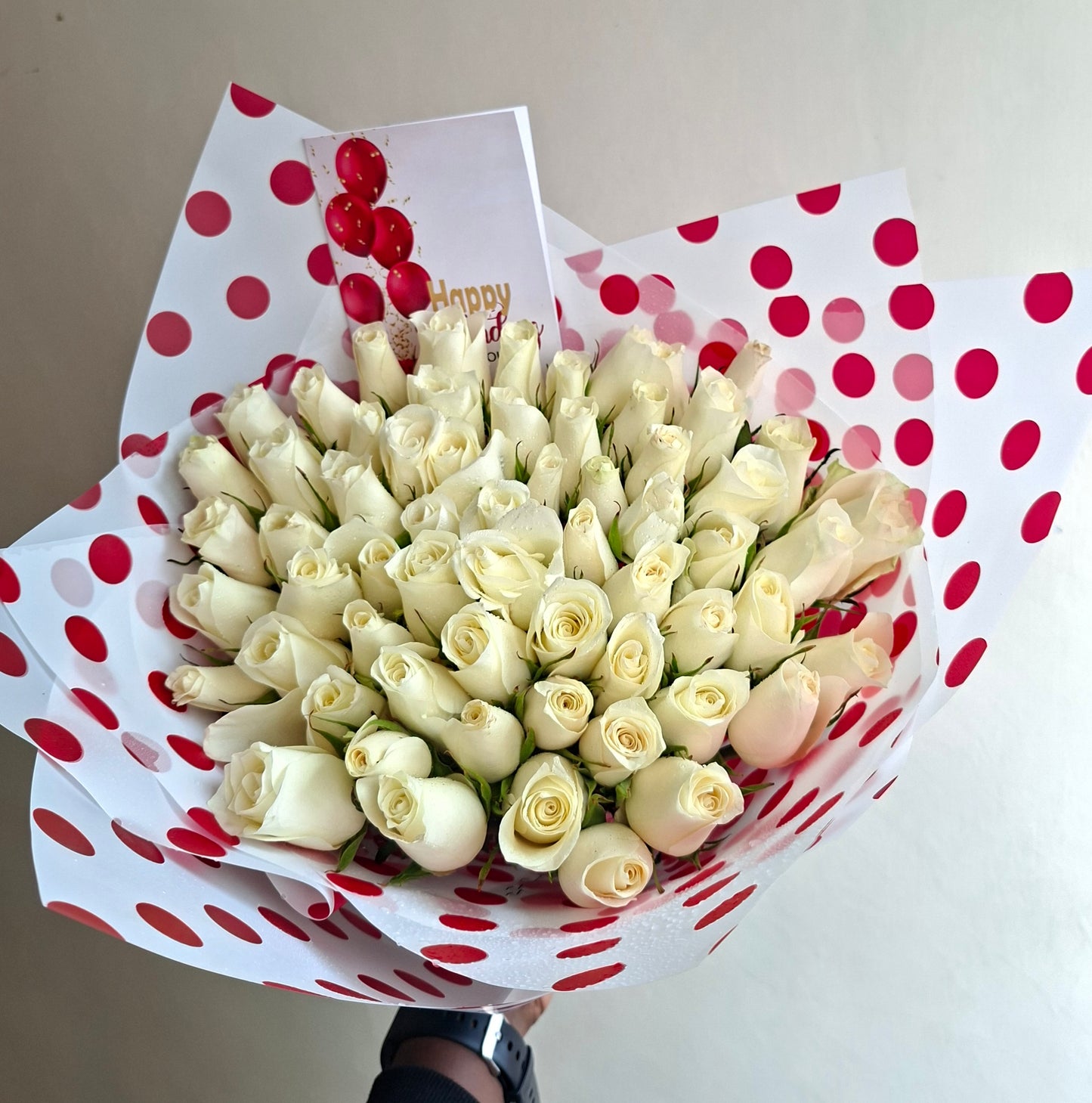 50 WHITE ROSES