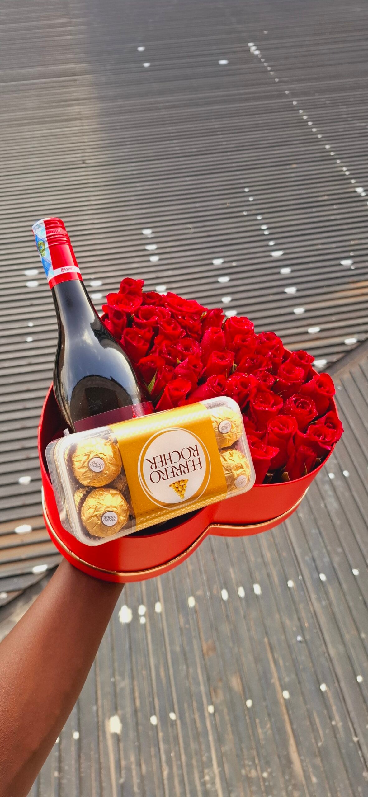 https://freshflowers.co.ke/wp-content/uploads/2025/02/20250206_170907-scaled.jpg