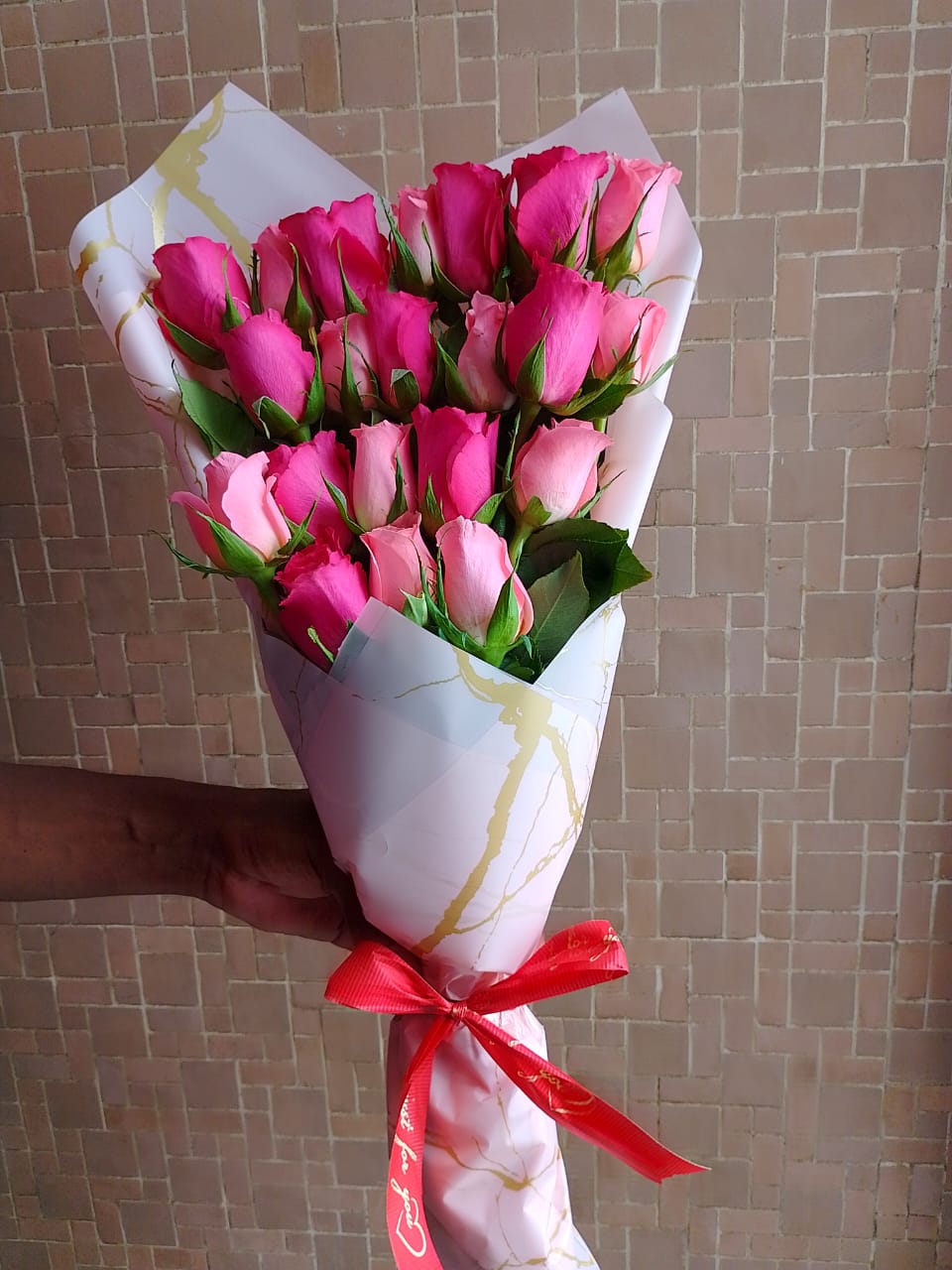 SHYLA PINK ROSES