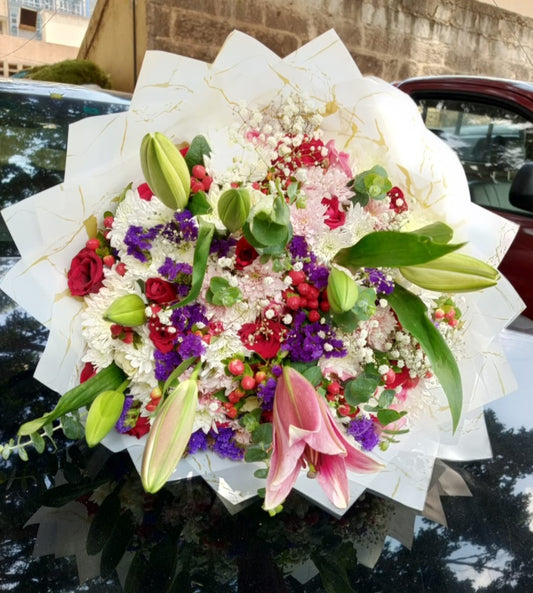 MAJESTIC BOUQUET