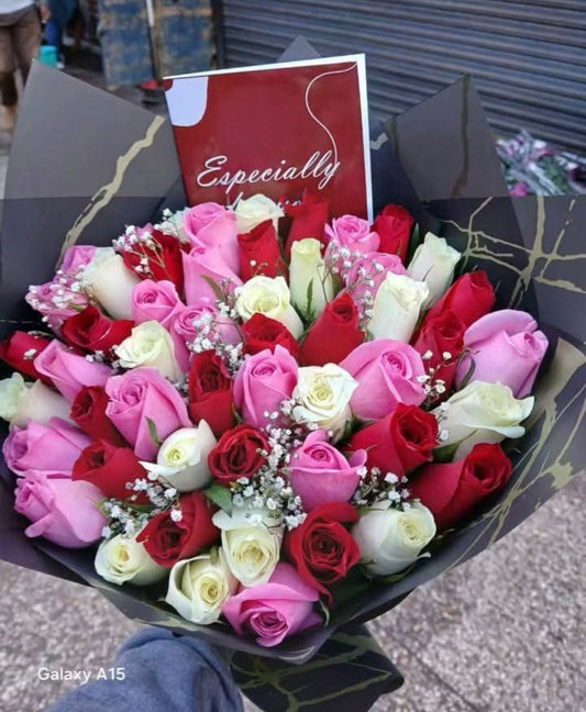 50 MIXED ROSES