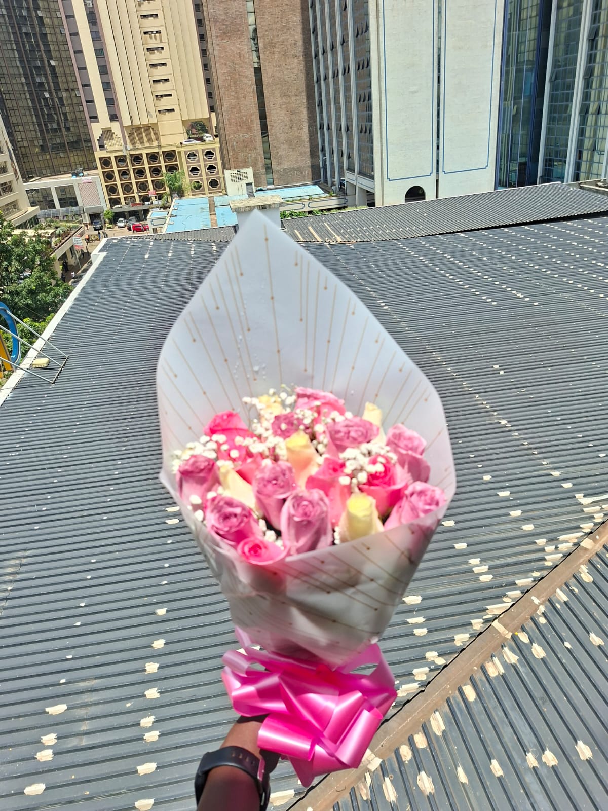20 MIXED ROSES