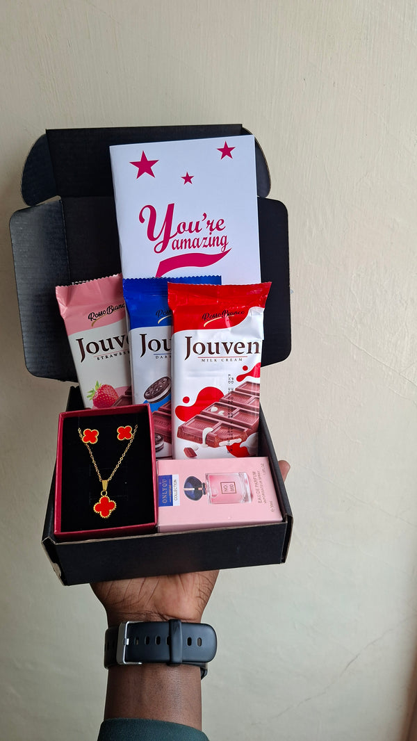 TRIPPLE JOUVEN GIFT BOX