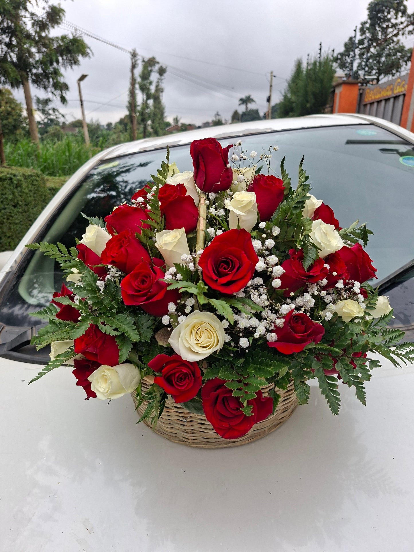 BEAUTIFUL LOVE BASKET
